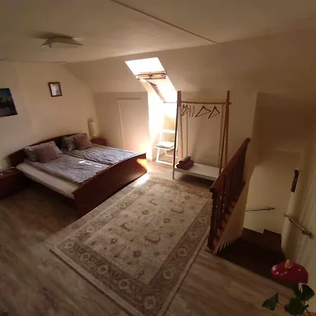Apartment Cehmesterek