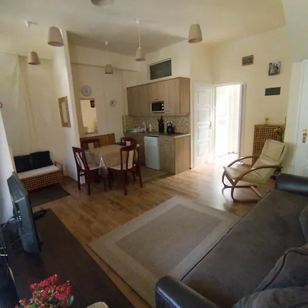 Cehmesterek Apartament *