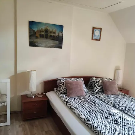 Cehmesterek Apartament *