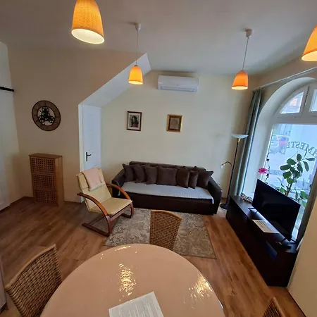 Cehmesterek Apartamento Eger